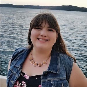 Meet your Posher, Ellen.